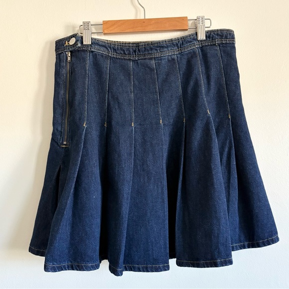 H&M Pleated Denim Skirt Dark Wash NWT - Picture 6 of 7